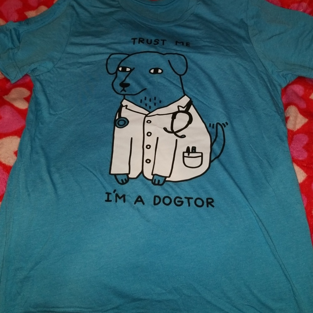 Dog doctor tshirt.